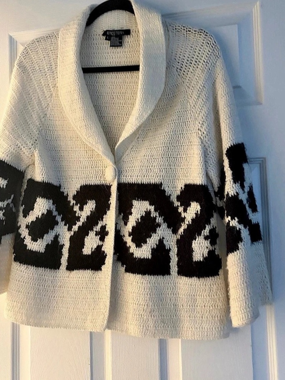 NEW Etcetera Geometric Cardigan in White & Black